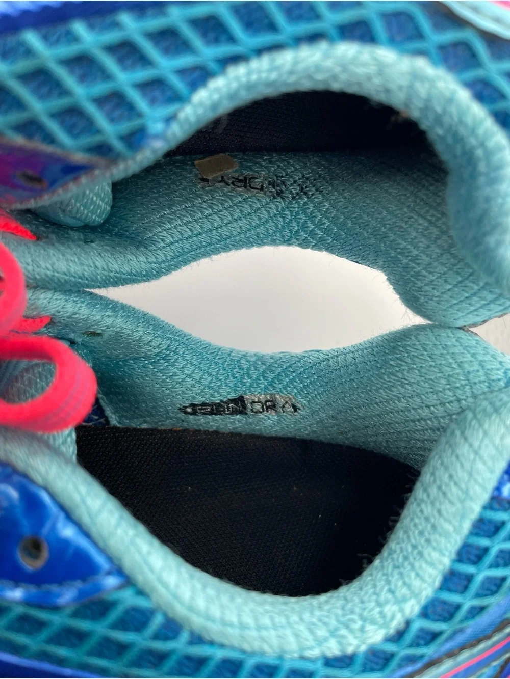 Saucony Ride 7 running sneakers women’s Size 8